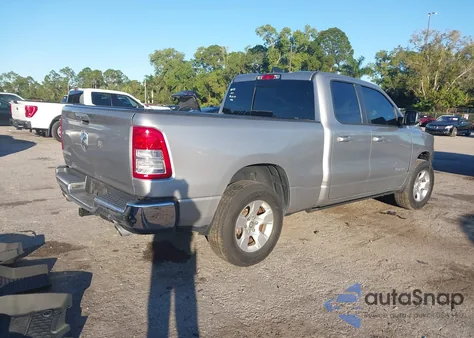 2022 Ram 1500 Big Horn 4X2 6'4 Box из США, поврежденный, VIN 1C6RREBT4NN261179